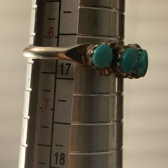 Native Turquoise Ring - Picture 5 of 6